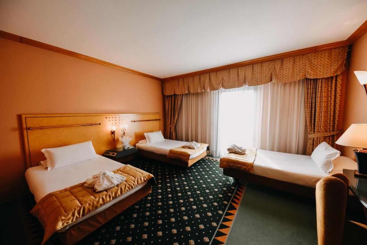 Shg Hotel Antonella Pomezia Buitenkant foto