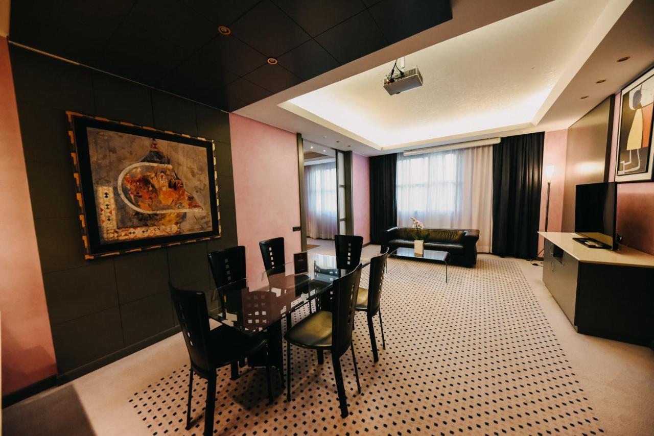 Shg Hotel Antonella Pomezia Buitenkant foto