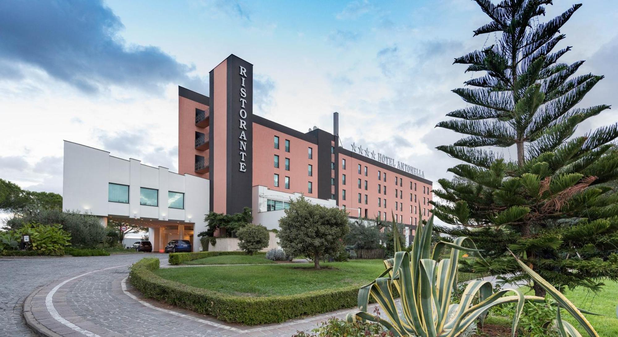 Shg Hotel Antonella Pomezia Buitenkant foto
